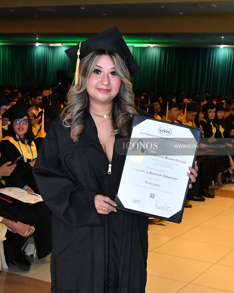 primera ceremonia de graduacion by uth san pedro sula honduras