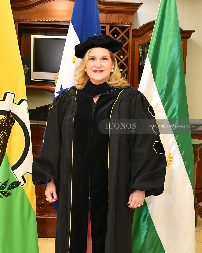 primera ceremonia de graduacion by uth san pedro sula honduras