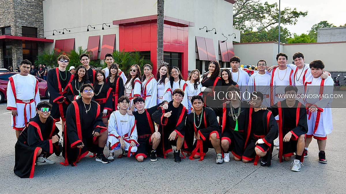 PRIMERA PARTE La <em>entrance</em> de los <em>Seniors Kifaru HND 2027 by Happy New Dawn School</em>