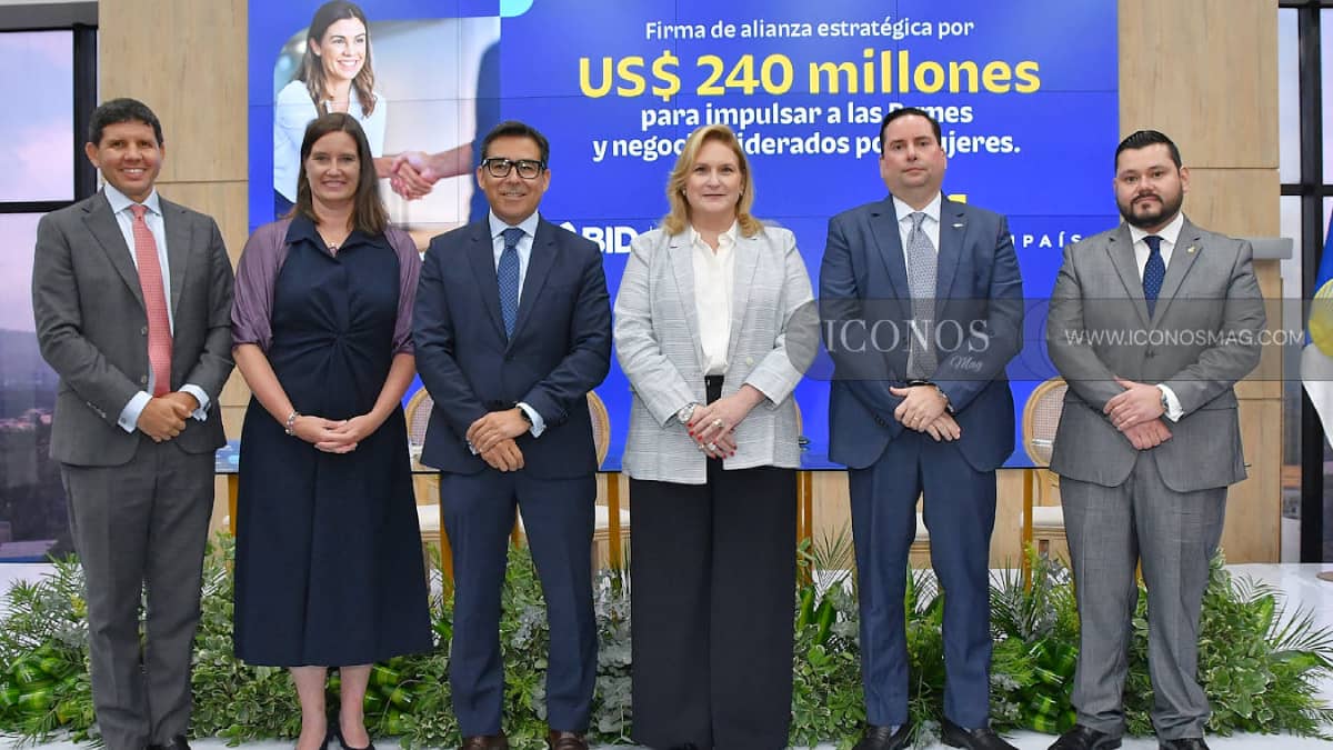 La firma de la alianza estratégica entre <em>Banpaís</em> Honduras y <em>BID Invest</em>
