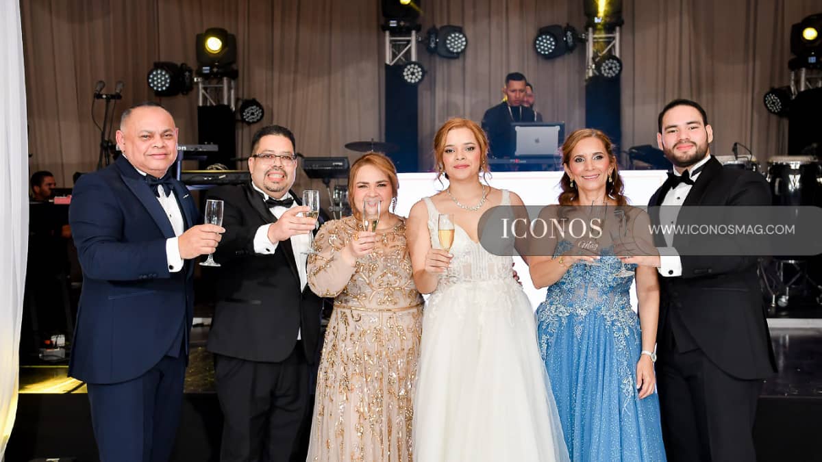 PRIMERA PARTE La boda de Grecia Marcela Dubón Flores y Carlos René Fernández Bejarano