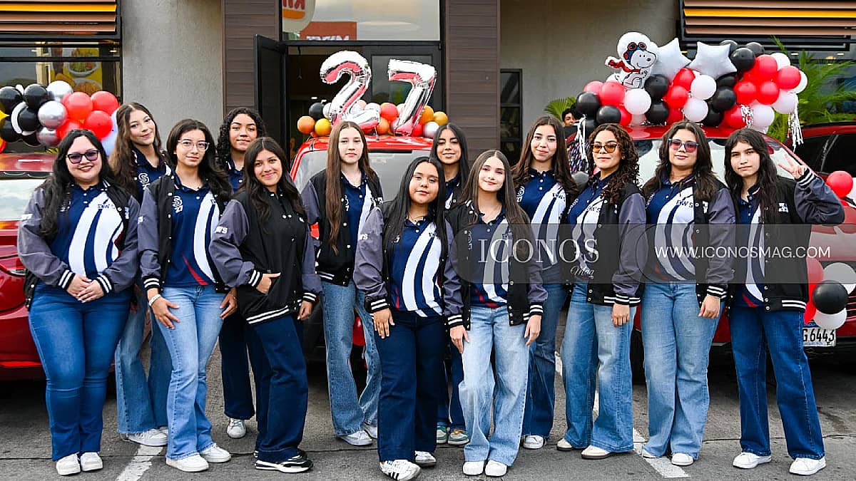 La entrance de los <em>Seniors EWS 2027 by Eagle Wings School</em> Tegucigalpa