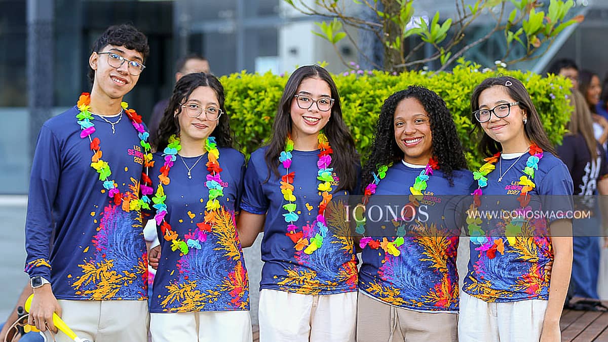 PRIMERA PARTE La entrada de los <em>Seniors Gators LES 2027 by La Estancia School</em> Tegucigalpa