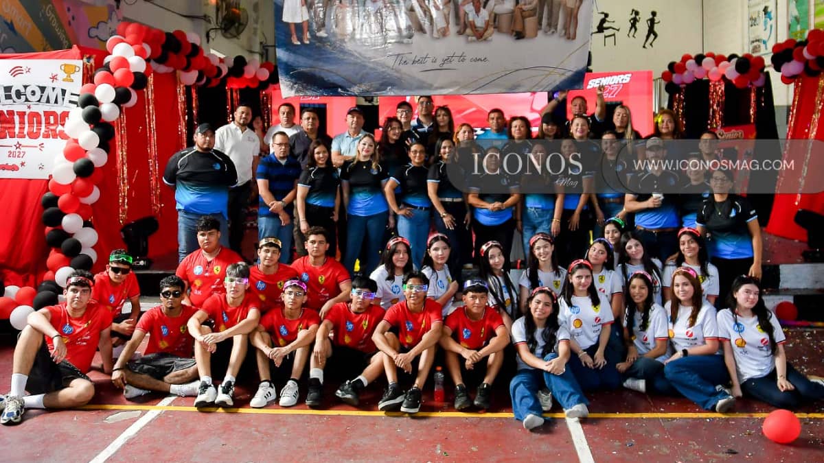 TERCERA PARTE La entrada de los <em>Seniors Dolphins SJI</em> 2027 <em>by Saint Joseph Institute</em>
