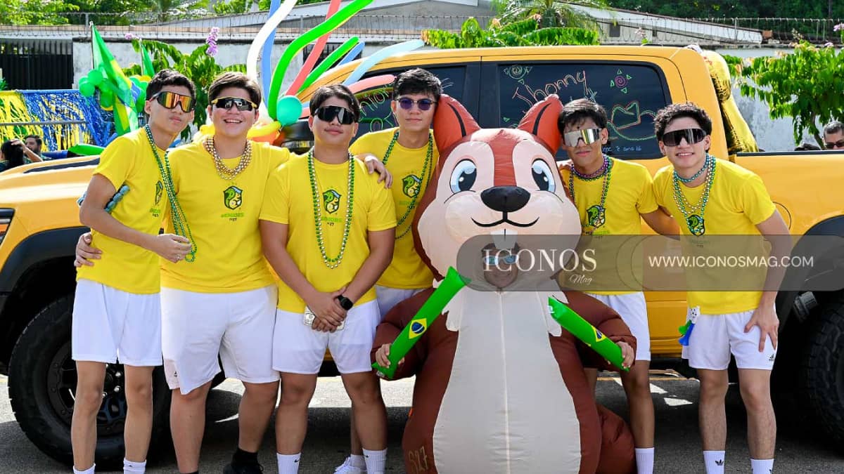 SEGUNDA PARTE La entrada de los <em>Seniors Squirrels VdC</em> 2027 <em>by Villas del Campo School</em>