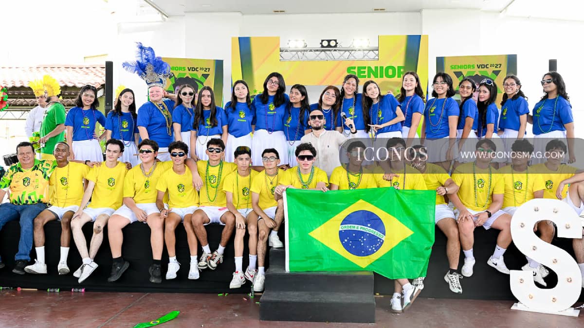 CUARTA PARTE La entrada de los <em>Seniors Squirrels VdC</em> 2027 <em>by Villas del Campo School</em>
