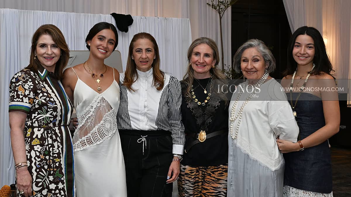 SEGUNDA PARTE El <em>trunk show Candela by</em> Andrea Poma