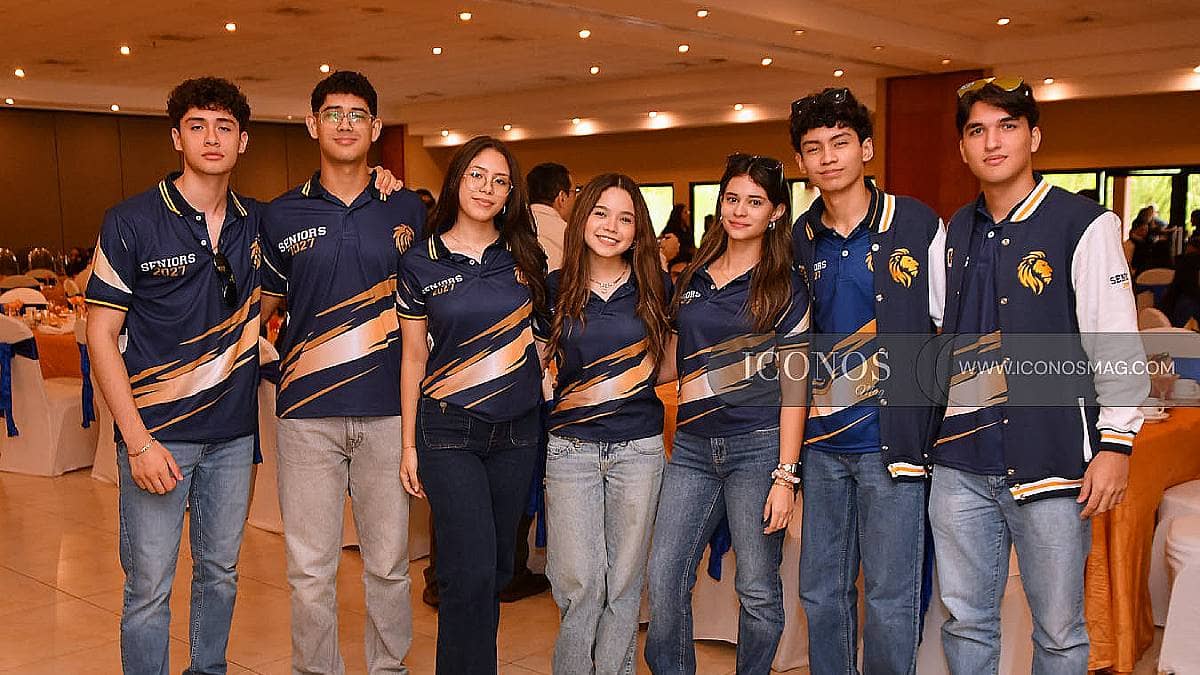 SEGUNDA PARTE La <em>entrance</em> de los <em>Seniors Lions WIS 2027 by Western International School</em>