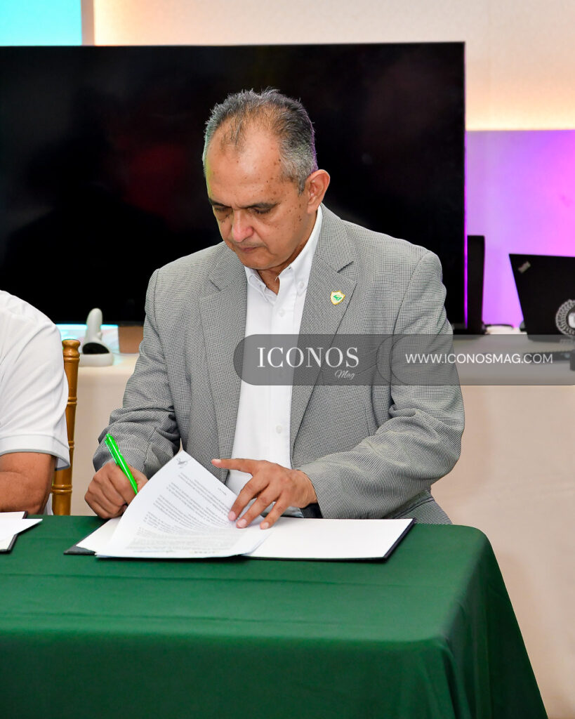 firma convenio uth honduras y cimeqh