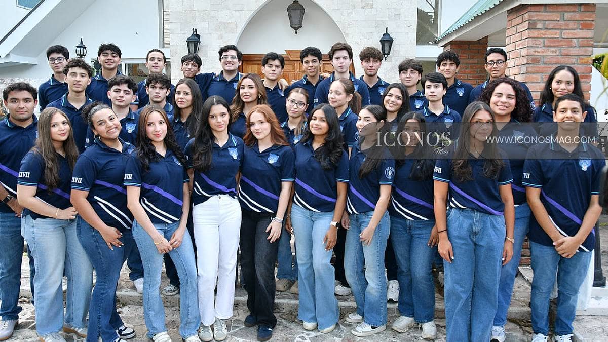 PRIMERA PARTE La misa de los <em>Seniors SE 2027 by Seran School</em> San Pedro Sula