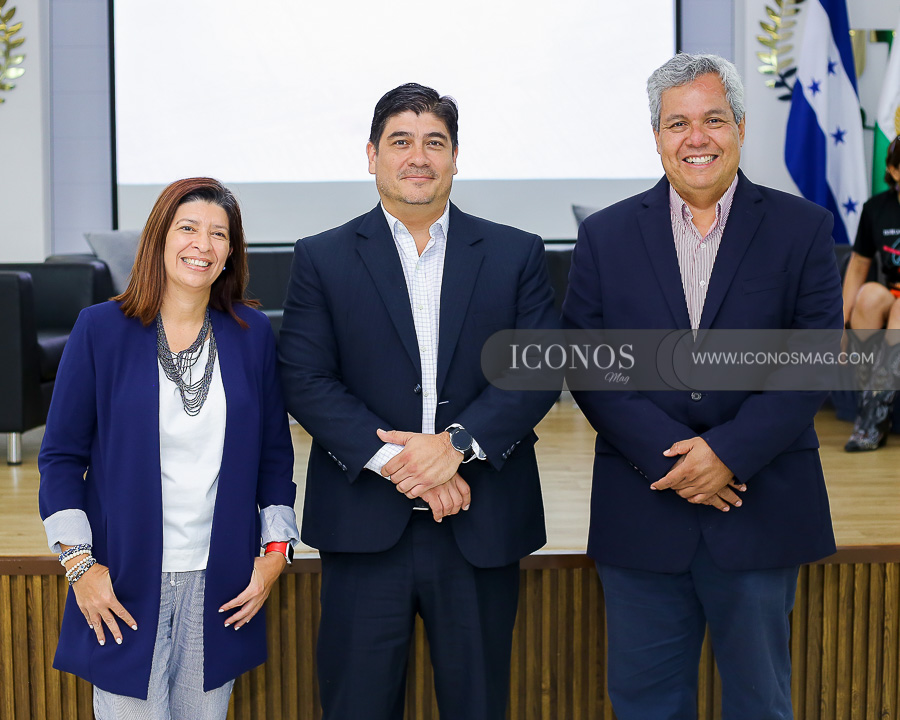 panel seguridad democratica contracorriente fest by uth honduras uth