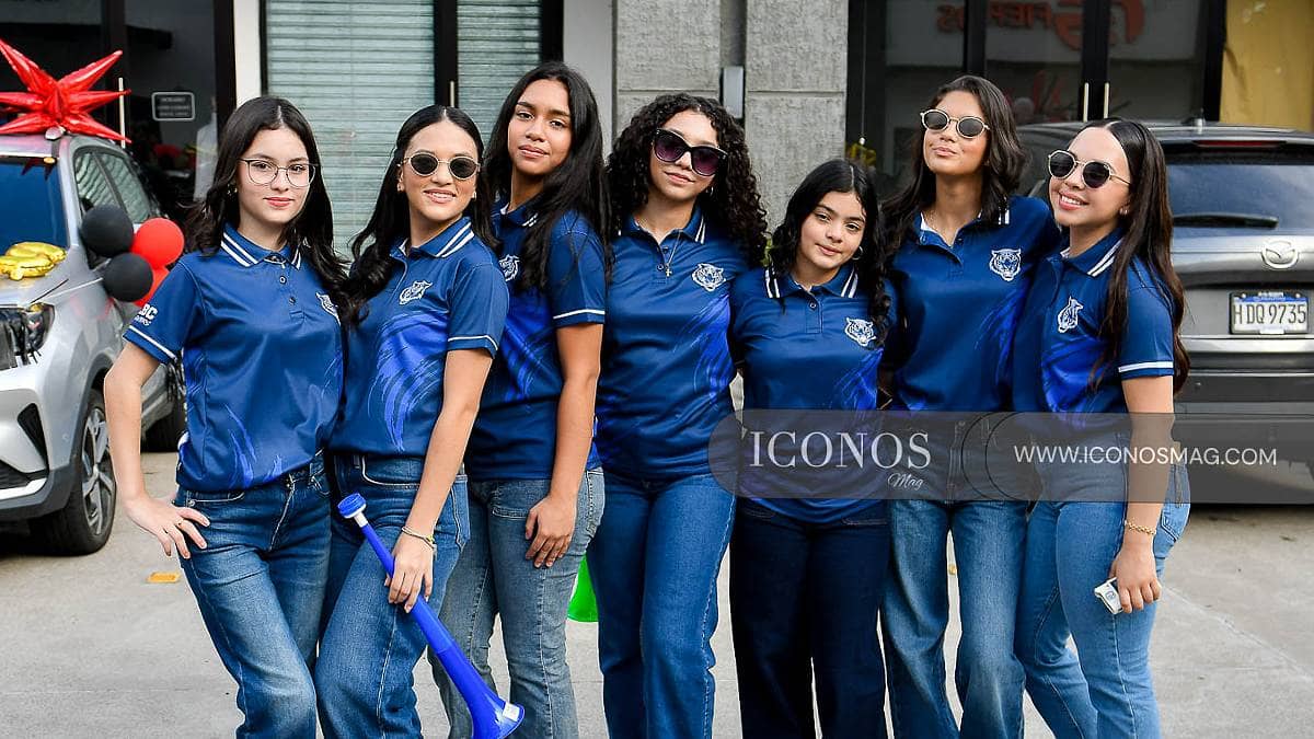 TERCERA PARTE La entrada de los <em>Seniors Tigers LBC 2027 by Liceo Bilingüe Centroamericano</em>