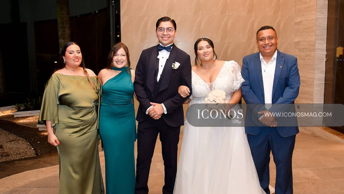 SEGUNDA PARTE La boda de Mia Nicolle Inestroza Rodríguez y Micdonio Reyes Cabrera