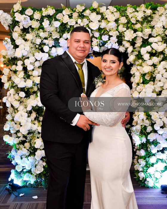 PORTADA Cinthia Sabilln Thompson y Gonzalo Menjvar Flores