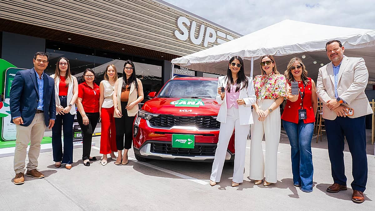 Los primeros ganadores de la promoción <em>Ahorrá y ganá con Puma Pris by Puma Energy</em> Honduras