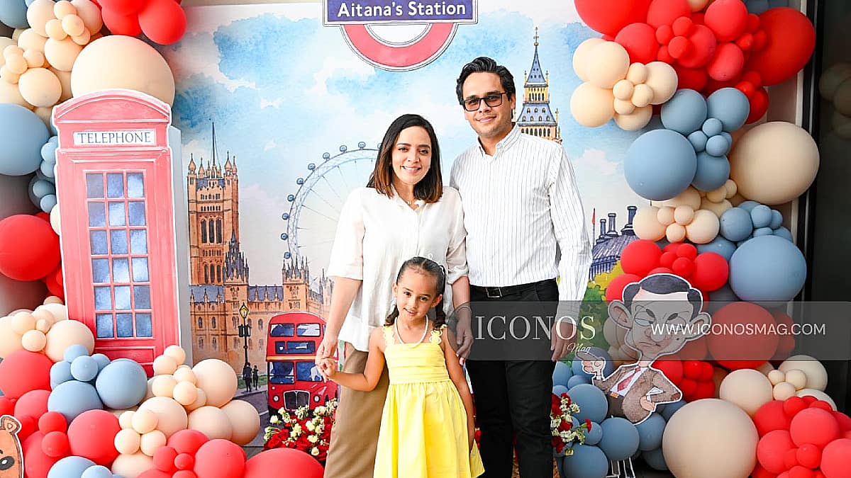 La piñata por los seis años de Aitana Valentina Galeano Matamoros