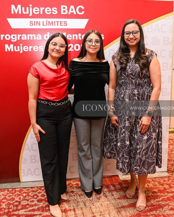 PORTADA premiacion y graduacion septima edicion mentorias mujeres bac