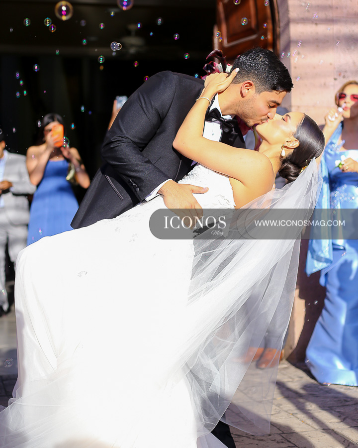 boda lucia isabel garcia ordonez y javier eduardo andino lobo ceremonia en iglesia Medalla Milagrosa recepcion en El Trapiche