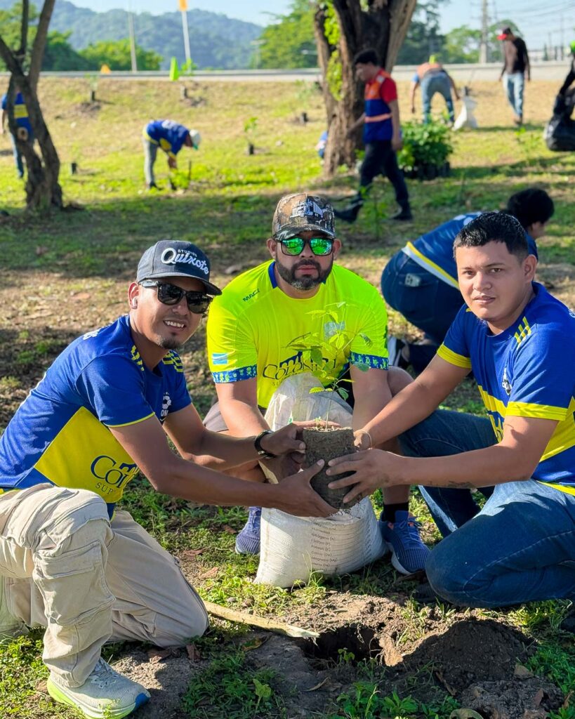 campana reforestacion macuelizos supermercados colonial honduras
