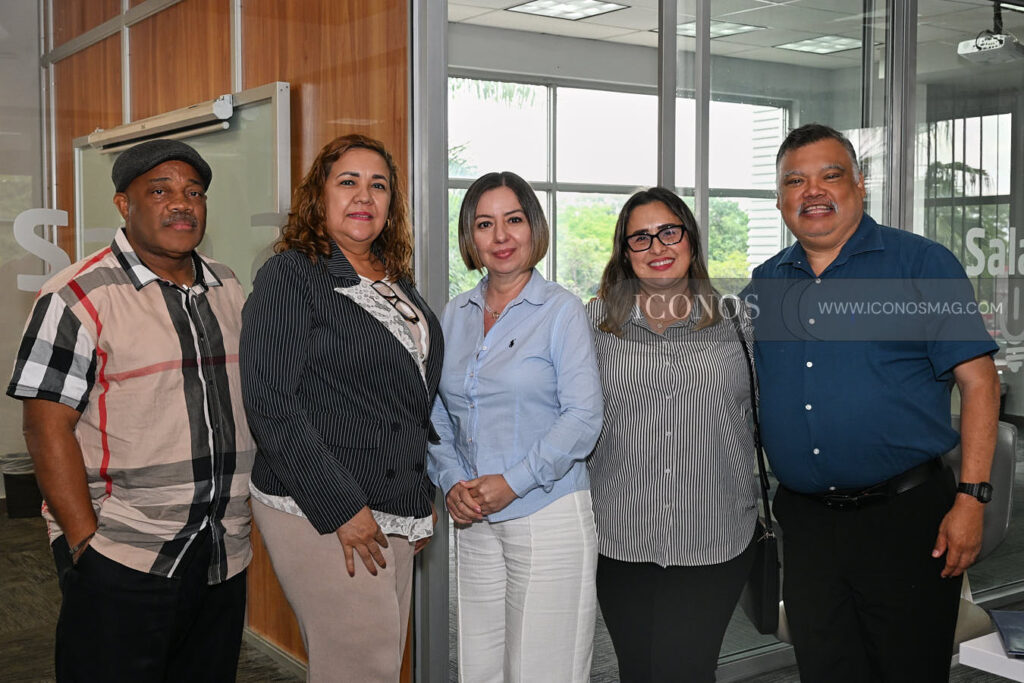 charla liderar la escuela del futuro by usap honduras