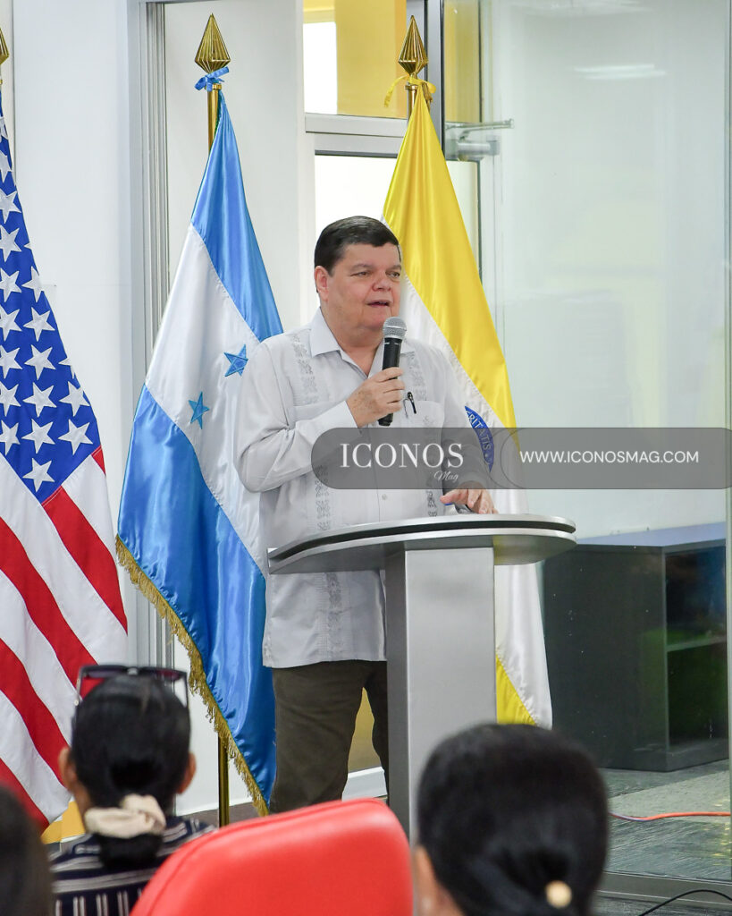 conferencia del colegio a la universidad by usap honduras