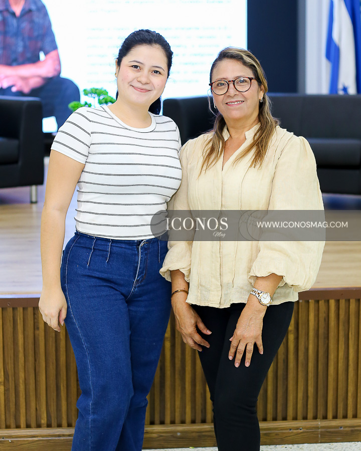 conversatorio voces del emprendimiento uth honduras