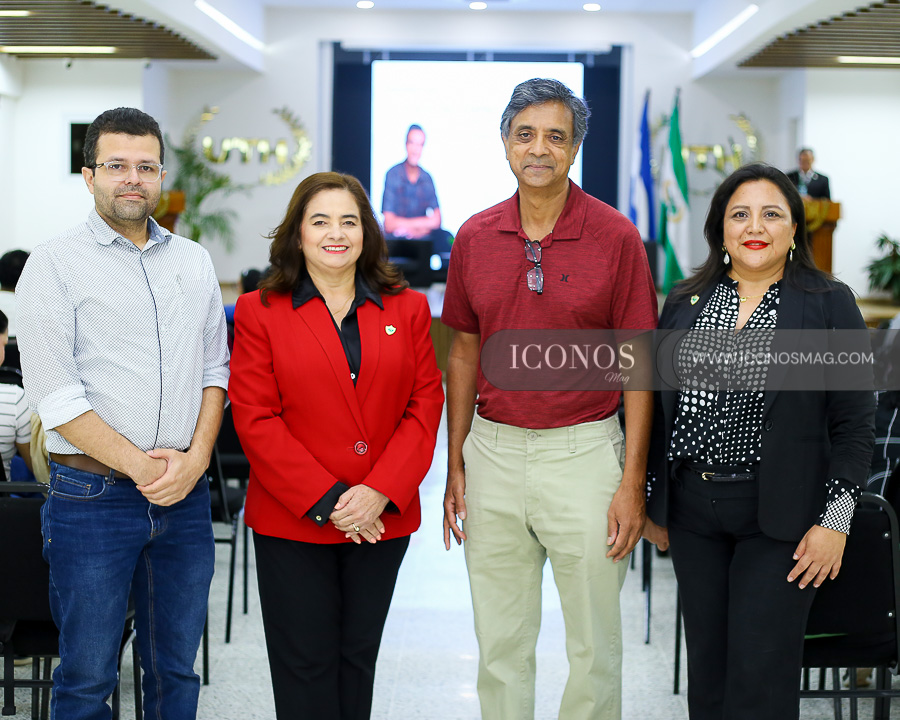conversatorio voces del emprendimiento uth honduras
