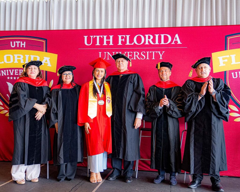 decima graduacion uth florida university