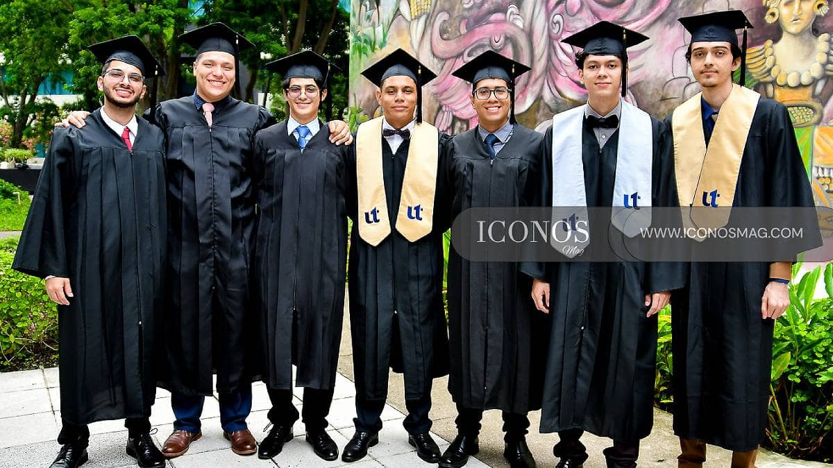 PRIMERA PARTE La tercera ceremonia de graduación de Universidad Tecnológica Centroamericana<em> Unitec</em> Honduras