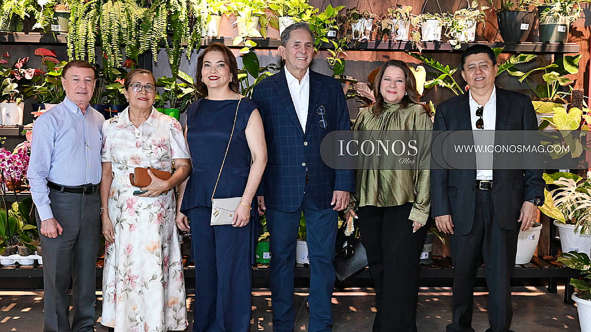 TERCERA PARTE La inauguración de supermercados <em>Del Corral The Market</em> Comayagua