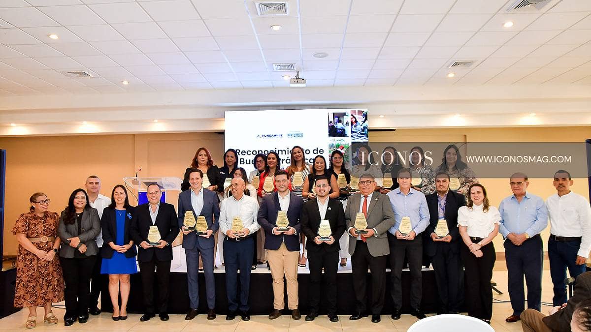 La entrega del reconocimiento <em>Fundahrse</em> a Laboratorios <em>Bueso Arias, Tecno Supplier, USAP y BAC</em> Honduras 2026