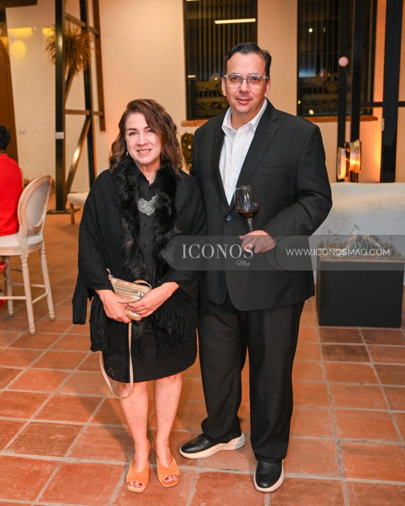 bienal de arte alan e flores grupo flores honduras