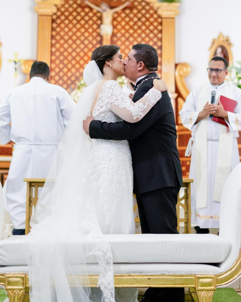 boda ana gabriela martinez espino y luis edgardo herrera nunez