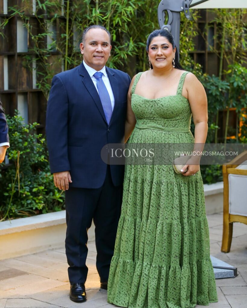boda daniela alejandra ochoa paz y phillip maurice mcauley jr