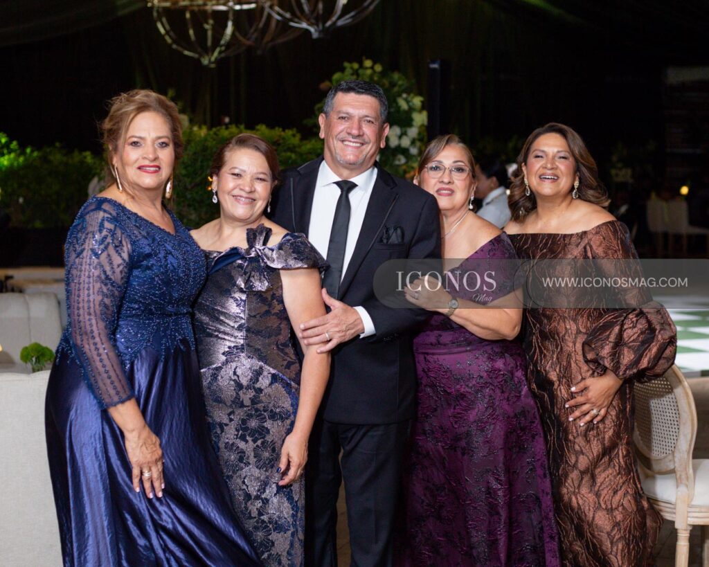 boda daniela alejandra ochoa paz y phillip maurice mcauley jr
