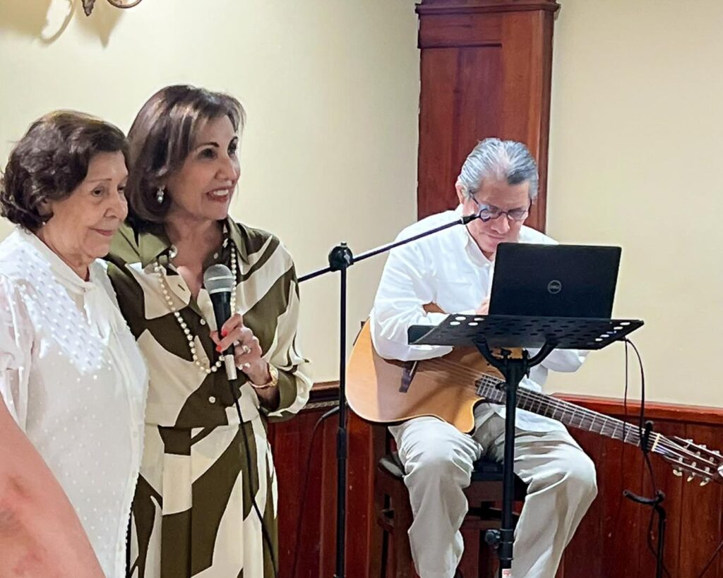 cumpleanos luisa elsa castillo de dumas