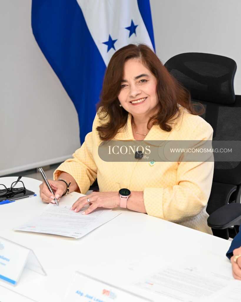 firma convenio uth honduras y sistema nacional de emergencias