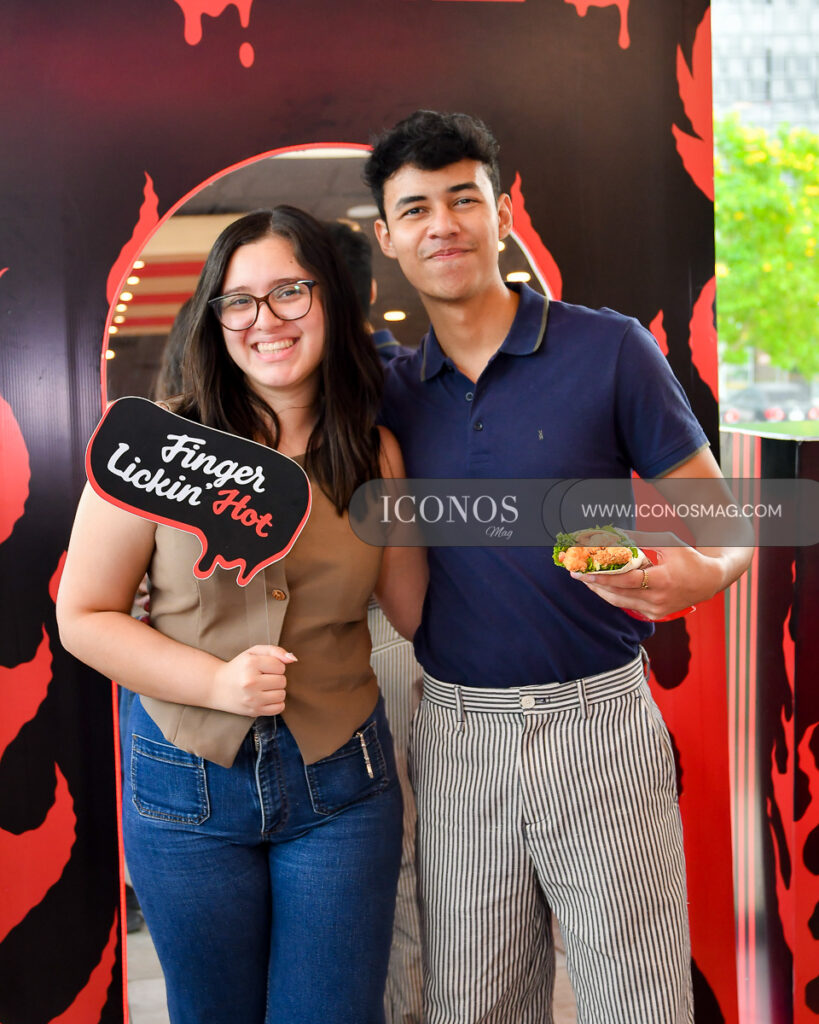 lanzamiento de la salsa hot honey by kfc honduras