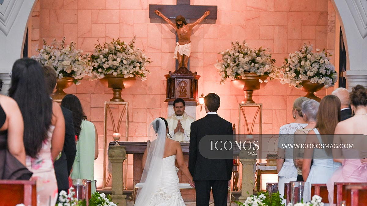 La misa nupcial de Natalia Naveda Metzgen y Marco Alejandro Irías Mainardi