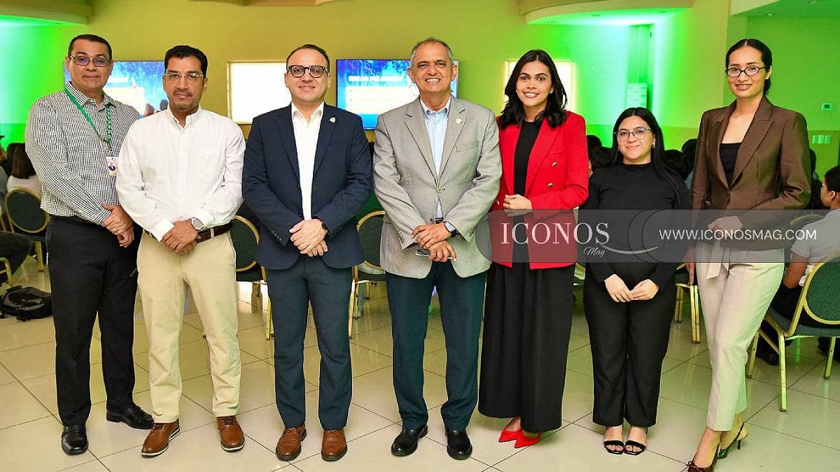 La presentación del programa de becas de la embajada de Estados Unidos 2026 <em>by UTH</em> Honduras